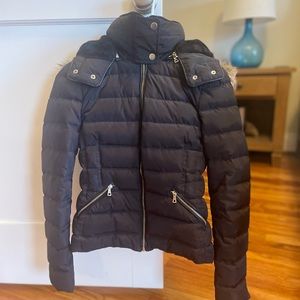 Zara women’s puffer jacket size XS black & gold